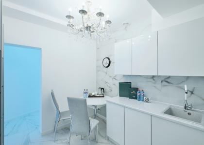 room 126 thumbnail 3
