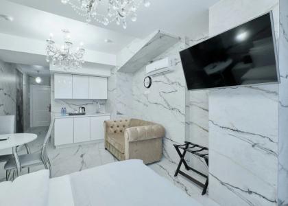 room 118 thumbnail 2